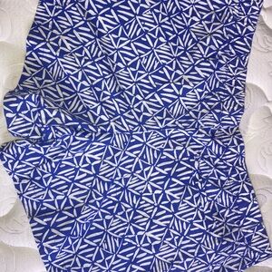 Lilly Pulitzer Blue and White Patterned Pull On Shorts